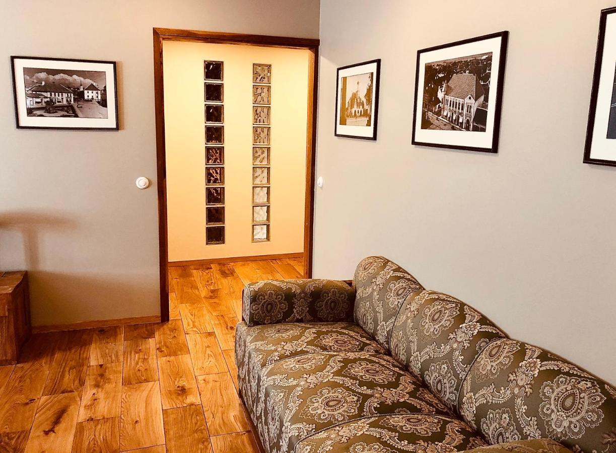Kohtu Apartment Unique Kuressaare Ngoại thất bức ảnh