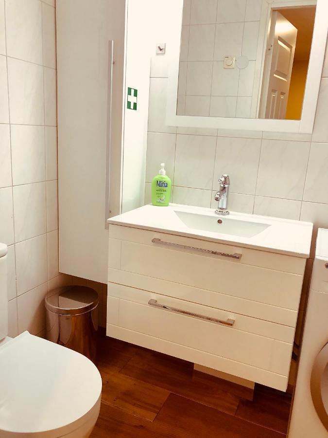 Kohtu Apartment Unique Kuressaare Ngoại thất bức ảnh